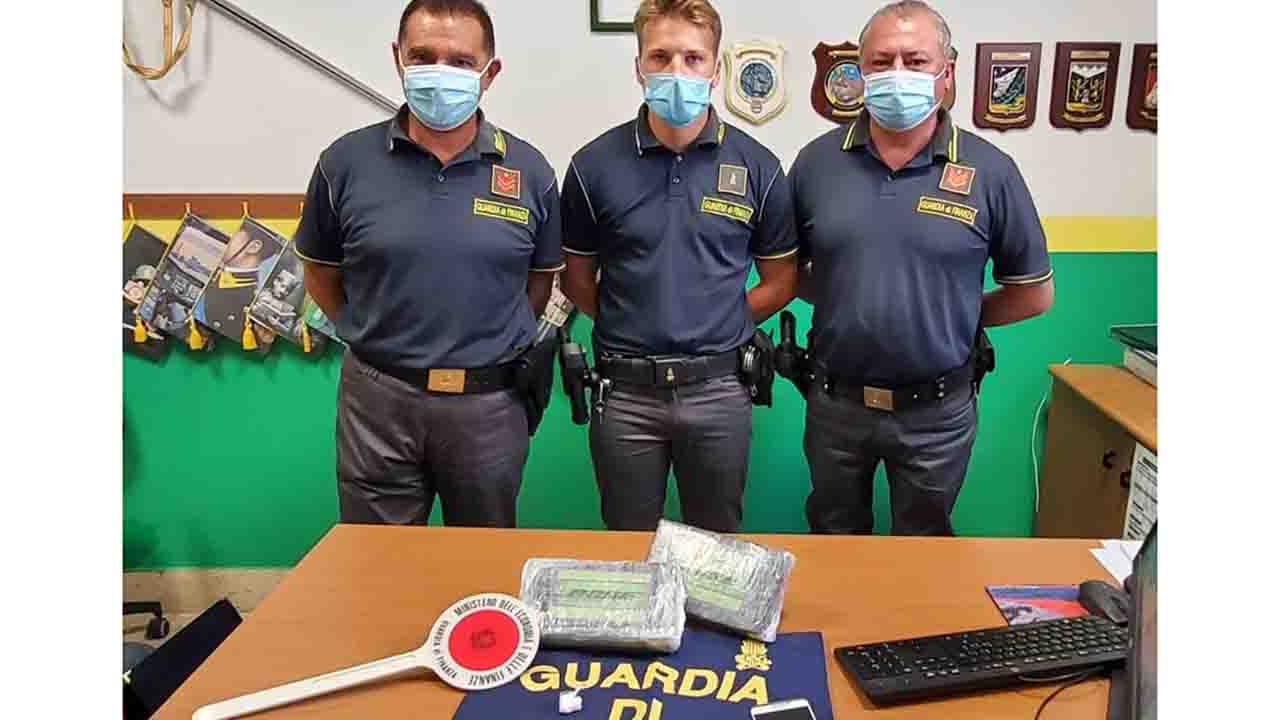 Droga porto Palermo Guardia Finanza