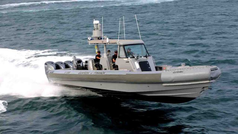 Guardia Finanza motovedetta