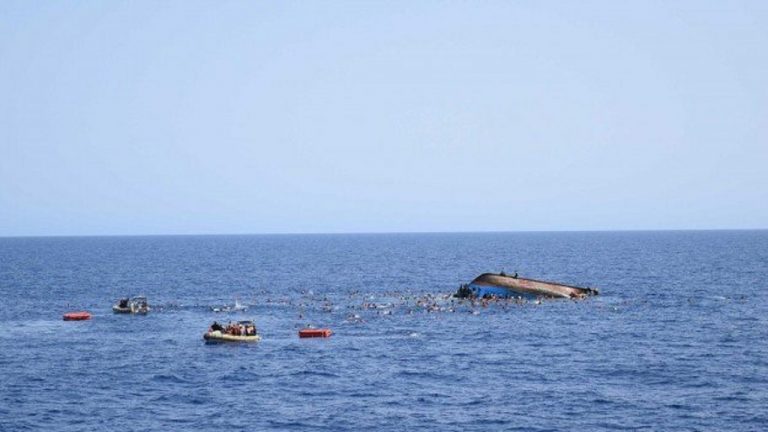 Naufragio-migranti-mare-imbarcazione-natante