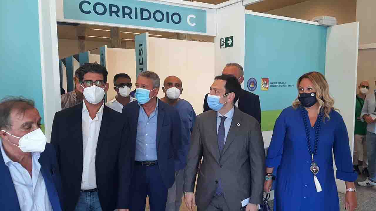 Razza visita Hub vaccinale Agrigento 20210901