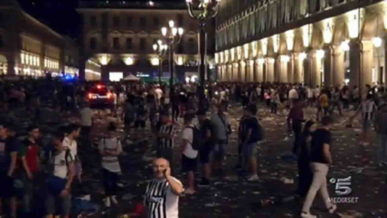 Disordini in piazza San Carlo per Real-Juve, si al risarcimento a famiglia Nucci per 
