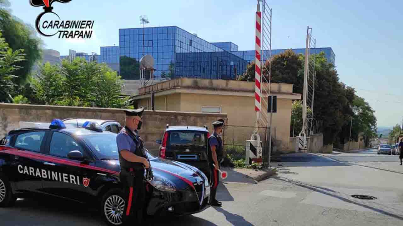carabinieri Castelvetrano ferrovia