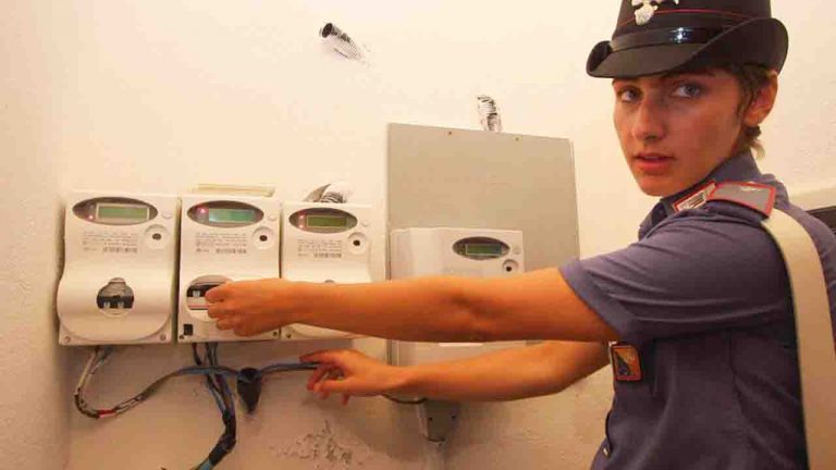 carabinieri allaccio abusivo rete Enel