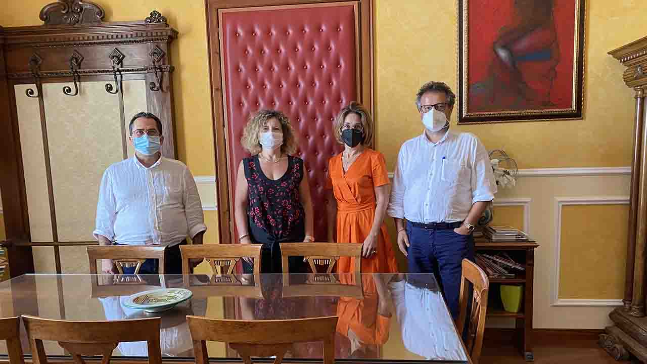 Acqua, il direttore generale di Aica a Sciacca incontra il sindaco. Attivato il servizio di pagamento bollette con PagoPa