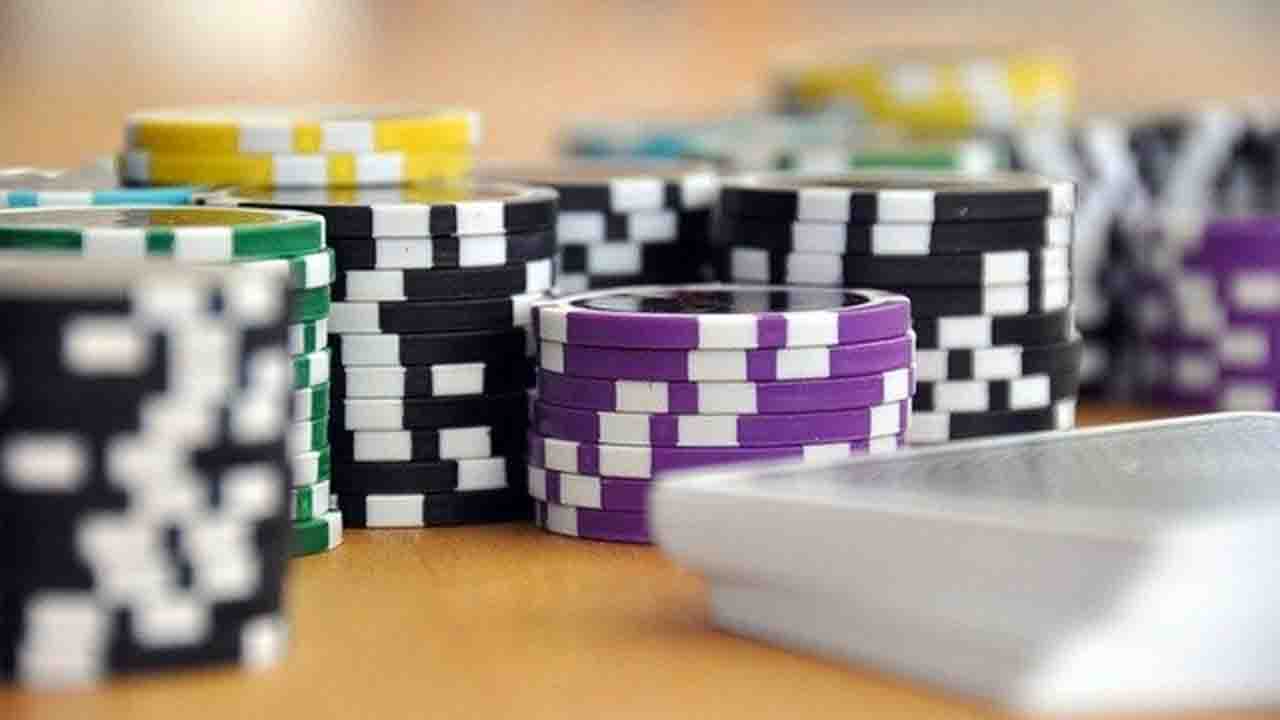 Il fenomeno del poker online: quanto si gioca in Italia?