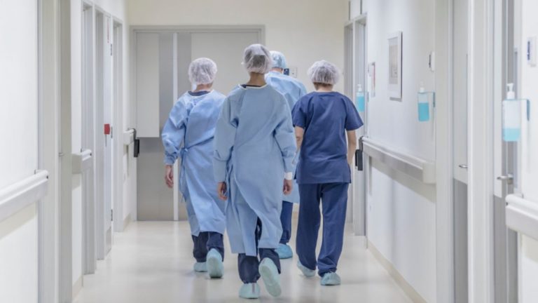 medici corridoio ospedale