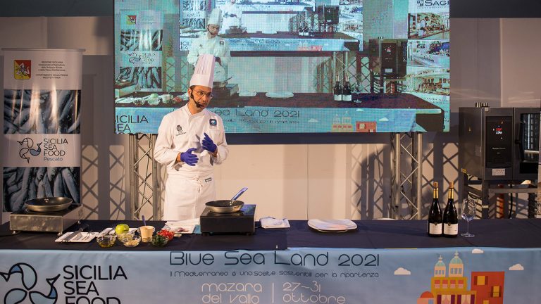 shoowcooking1 bklue sea land 1280x720