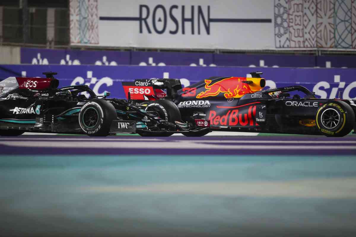 Hamilton vince in Arabia Saudita e raggiunge Verstappen