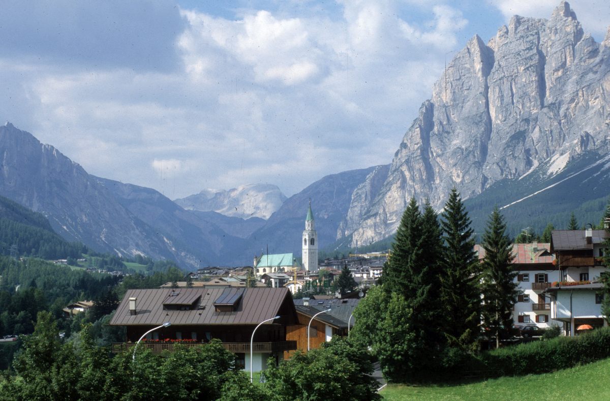 Seconde case, i prezzi di vendita corrono in montagna