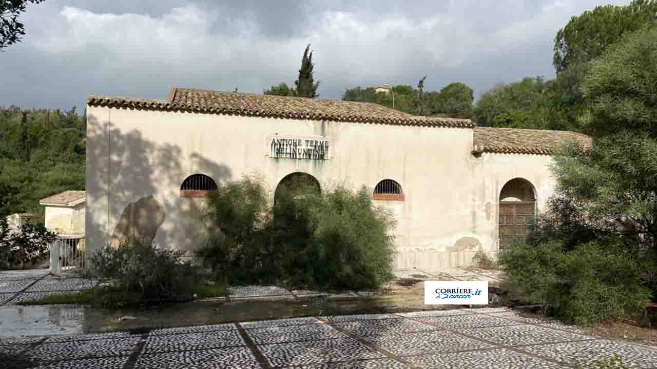 Antiche terme frontale (Media)