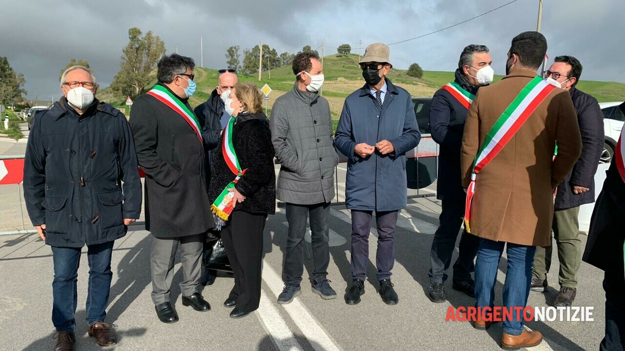 Chiusura strada statale 118 - La protesta dei sindaci1