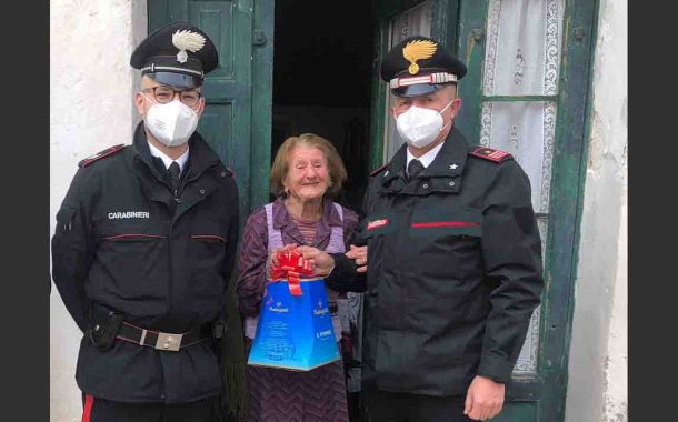 Favignana, Natale anche per l'ultracentenaria Rosa che vive da sola
