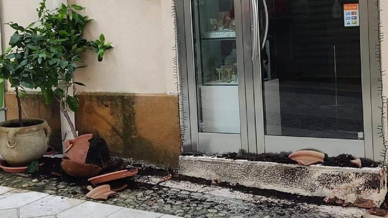 vasi rotti via garibaldi 2021