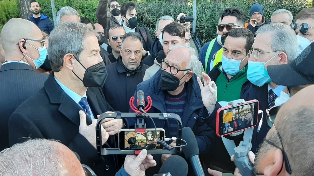 Musumeci con Falcone incontra autotrasportatori