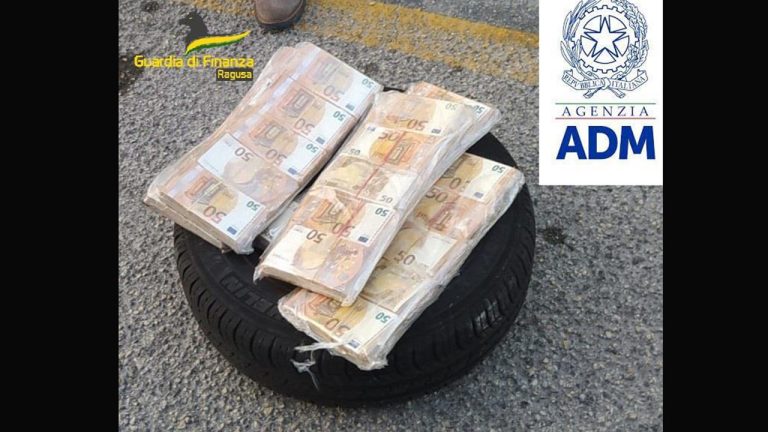 Sequestro soldui Ragusa Guardia Finanza 2