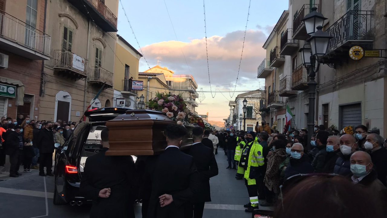 funerali-ravanusa tragedia 2021