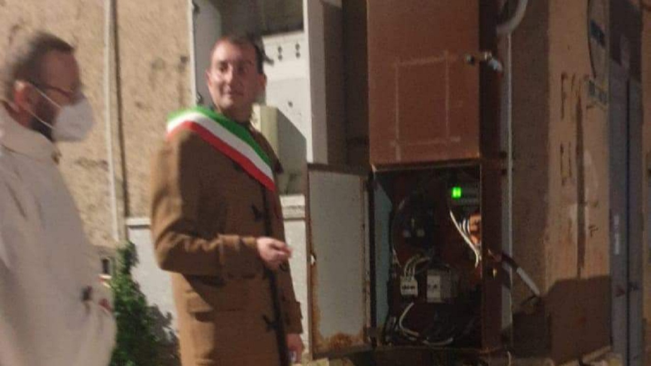 lucca sicula sindaco iluminazione