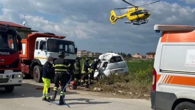 Favara, incidente mortale nella zona dello stadio