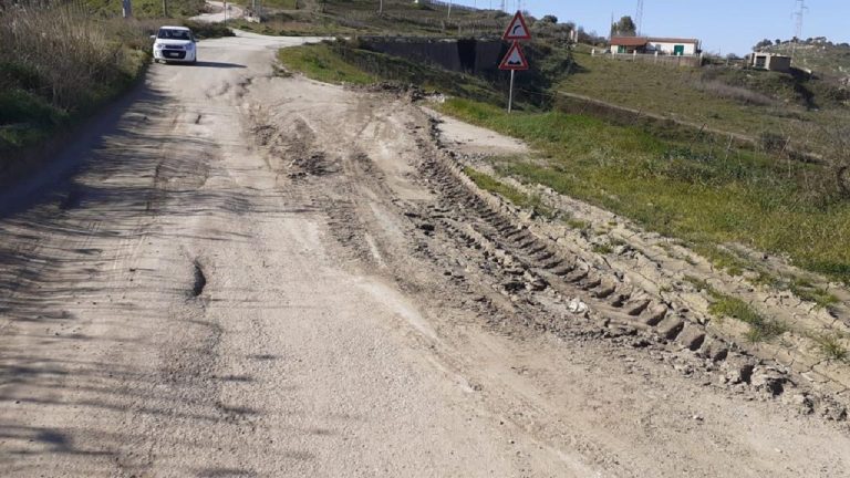STRADA RACALMUTO MONTEDORO
