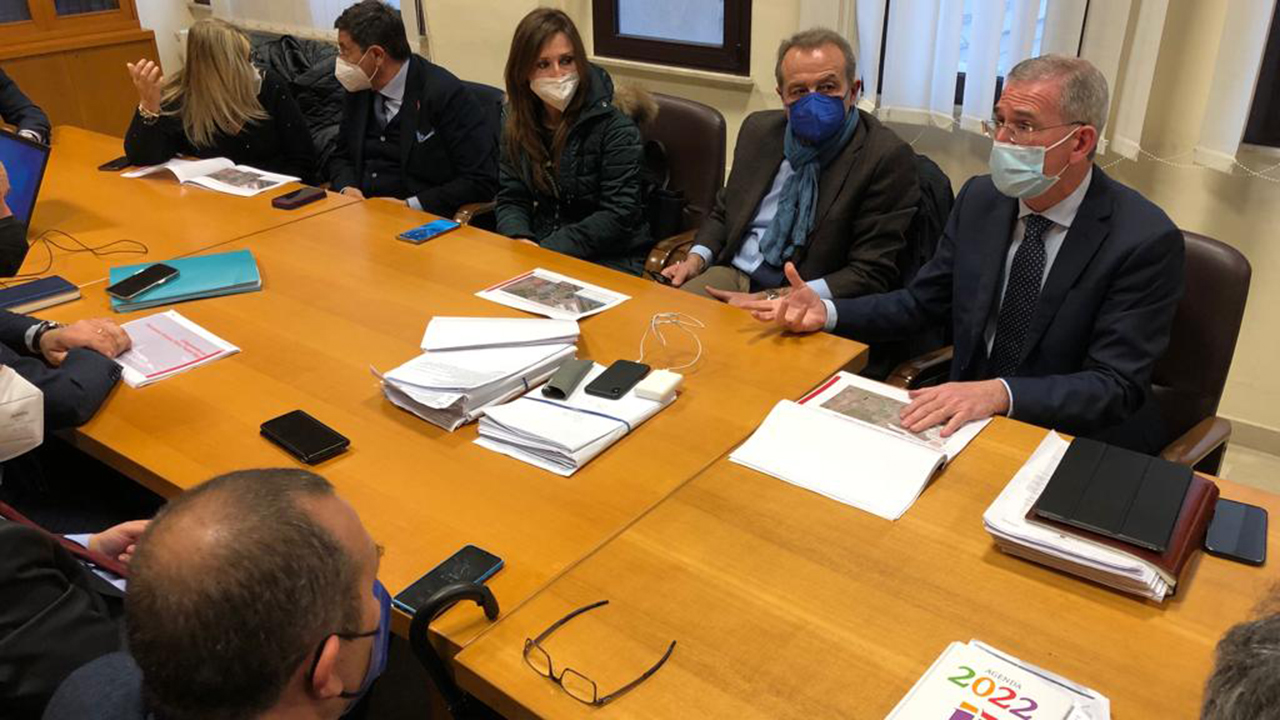 Tavolo tecnico tra assessore Falcone, Rfi e sindaci del Trapanese
