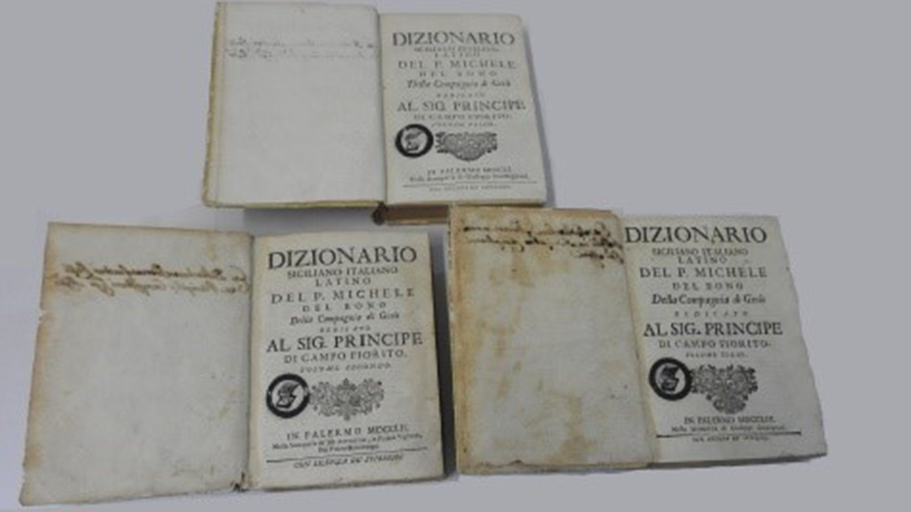 I Carabinieri restituiscono alla Biblioteca Lucchesiana di Agrigento due preziosi manoscritti e un dizionario
