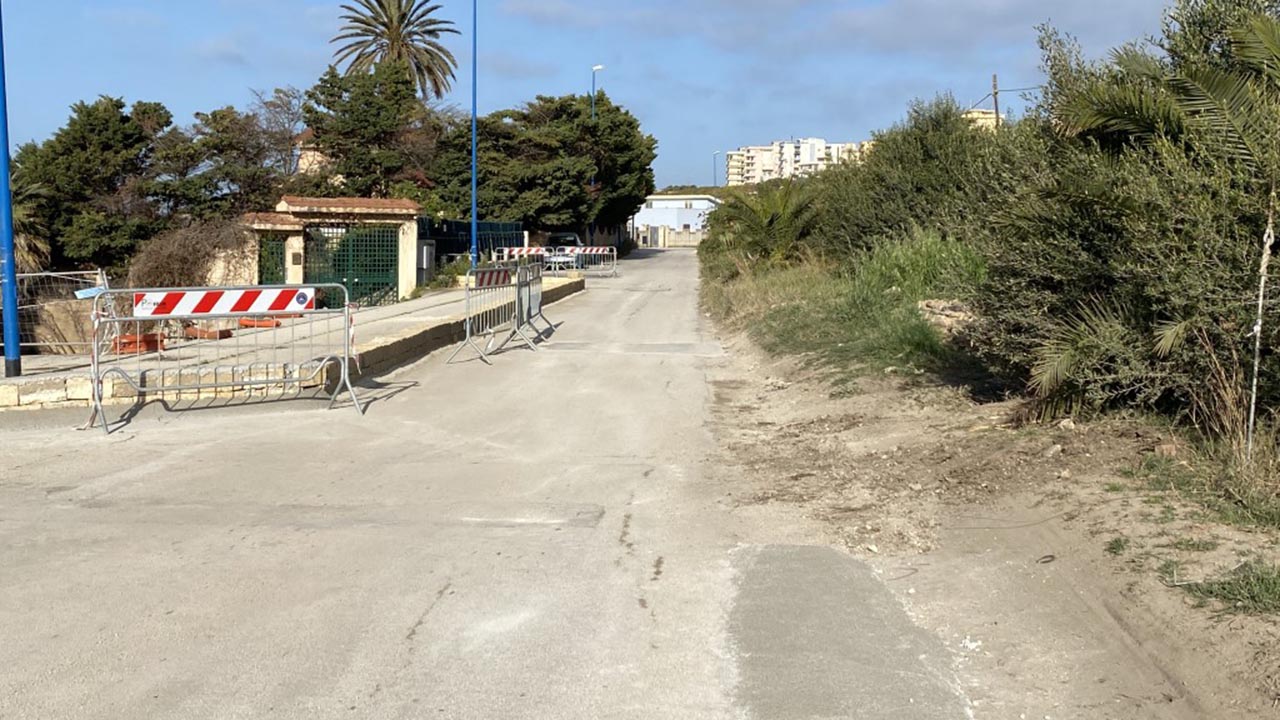 Criticità (inevase) di via Lido, ennesima richiesta di incontro al sindaco. Che sia la volta buona