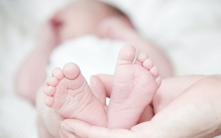 neonato-bambino-pexels