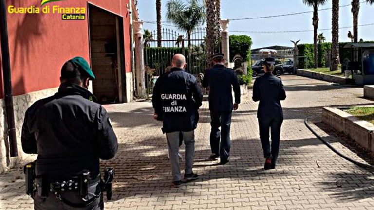 Guardia Finanza CT sequestro beni