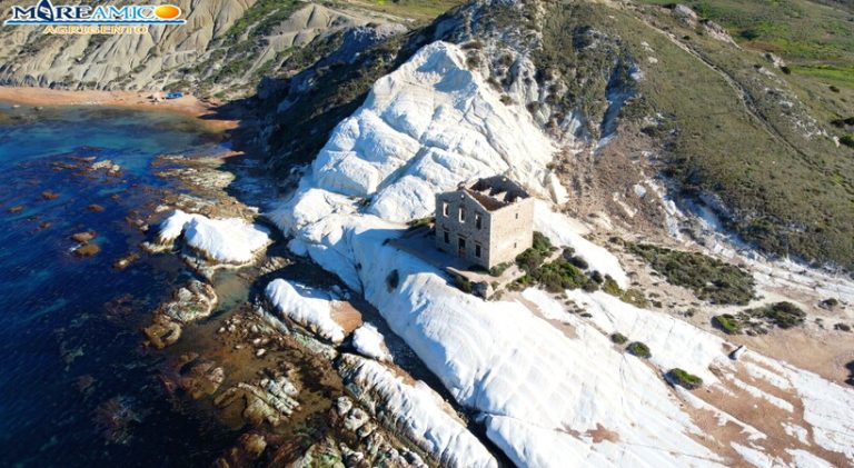 caserma punta bianca