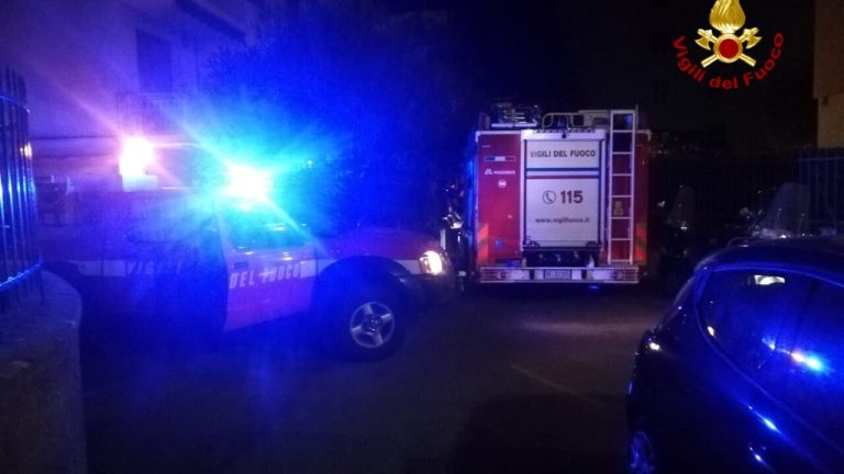 vigili fuoco incendio notte-2