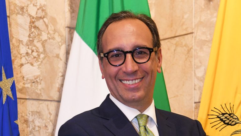 Assessore regionale all'Istruzione Alessandro Aricò