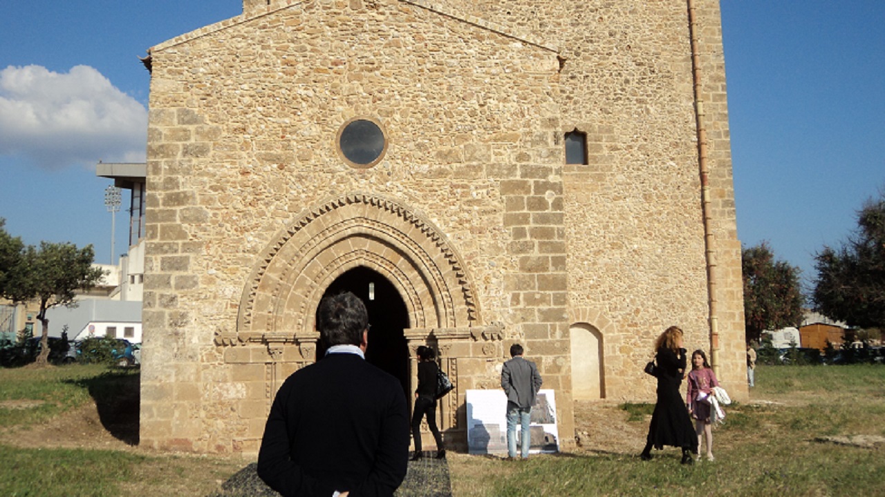 Orari di apertura ex Chiesa Raccomandata