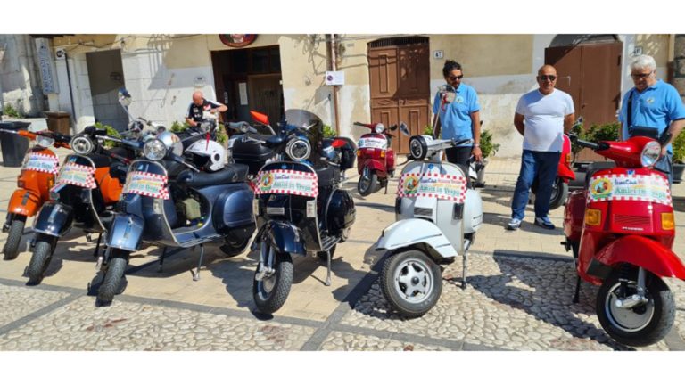 Vespa raduno Racalmuto 7 (Piccola)
