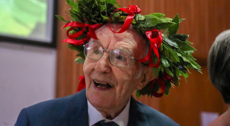 laurea 99 anni