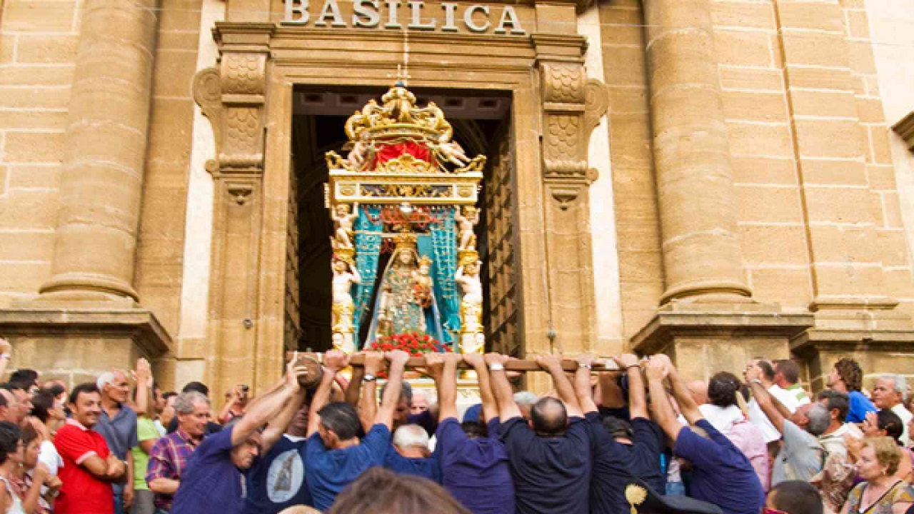 Dopo 2 anni la Madonna del Soccorso torna in processione per le strade del centro