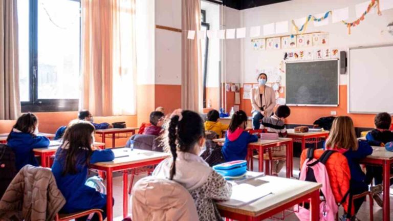 scuole insegnante alunni