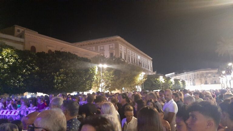 MUNICIPIO AL BUIO CONCERTO FERRERI