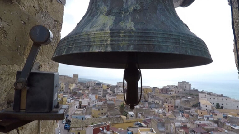 Torre campanara