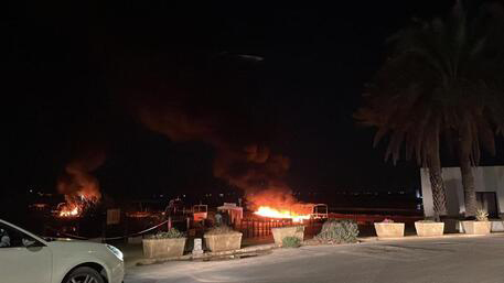 Marsala, incendio doloso distrugge tre barche per tour turistico