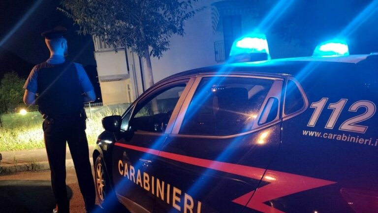 carabinieri auto notte