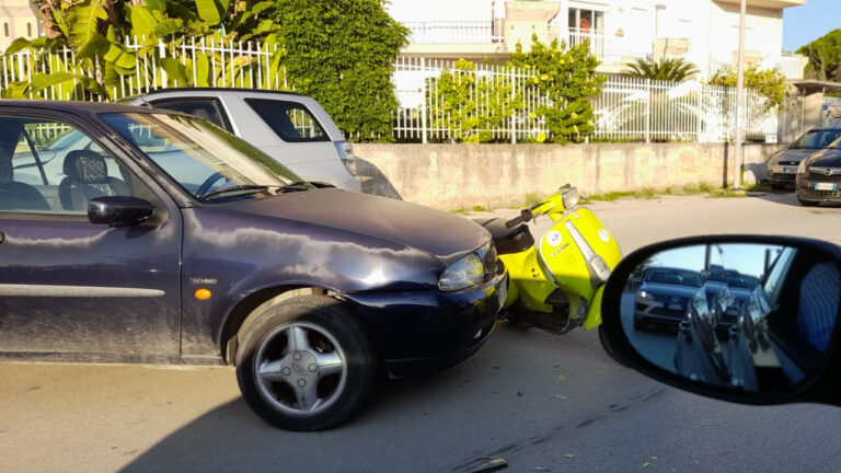 Incidente Perriera Vespa vs auto