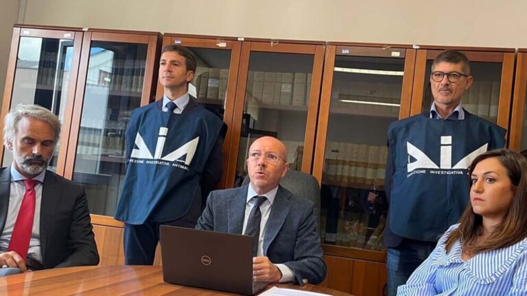 Vella conferenza stampa