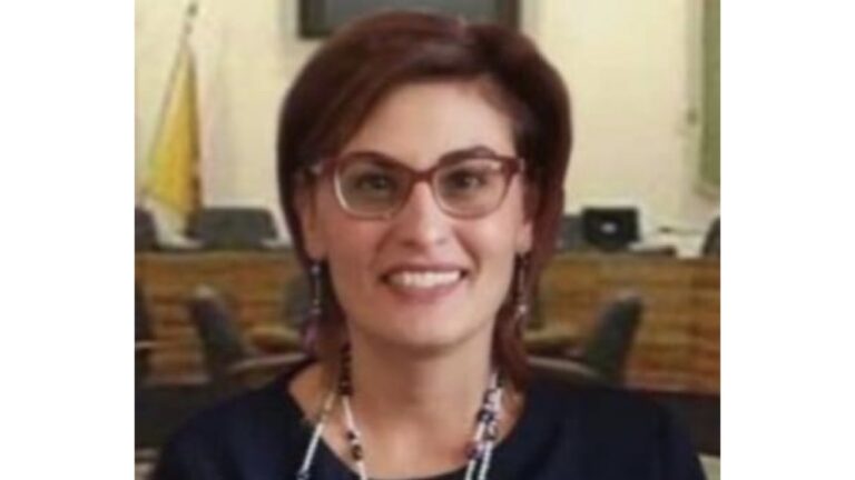 B8D2D19C-0518-4214-B8AE-E6DCF56BD360