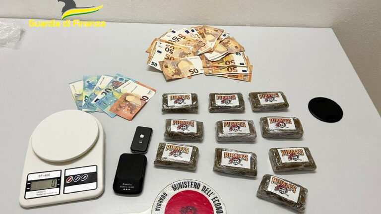 Guardia Finanza droga