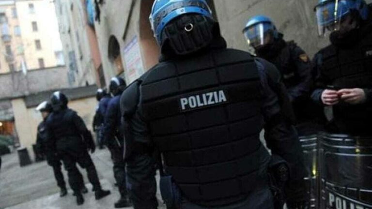 polizia antisommossa