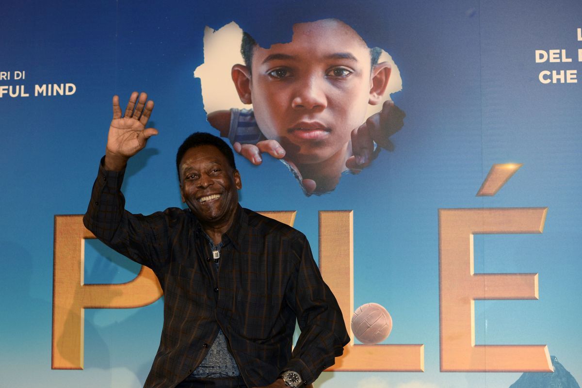 Le figlie “Pelé è in cura, non è a rischio”