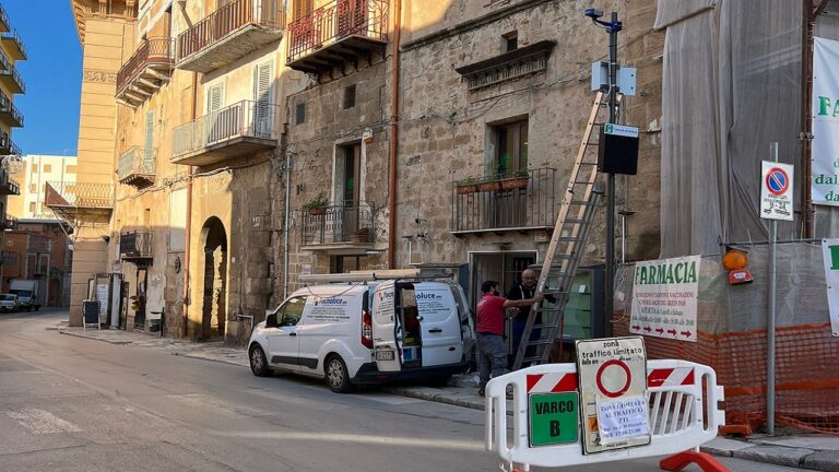 corso vittorio emanuale montaggio telecamere