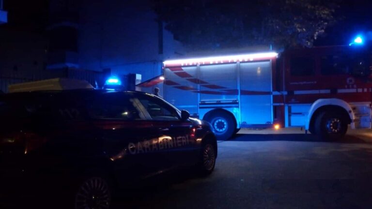 vigili del fuoco e carabinieri notte