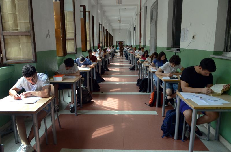 Maturità, latino al classico e matematica allo scientifico per la seconda prova scritta