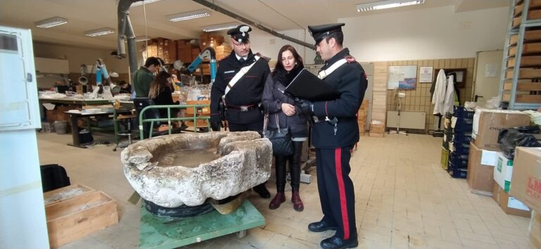 Fontana antica recuperata carabinieri